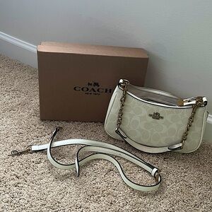 Coach Teri Shoulder Bag
